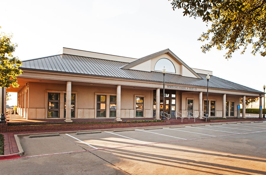 Frisco Banking center photo